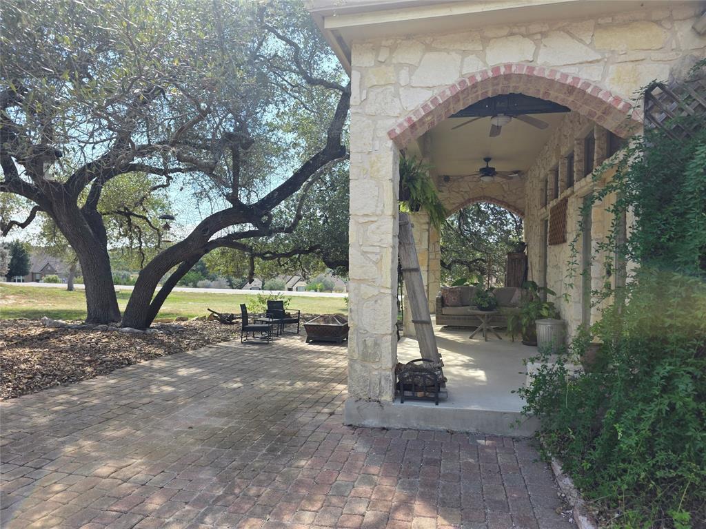 558 Mystic Shores Boulevard, Spring Branch, TX 78070