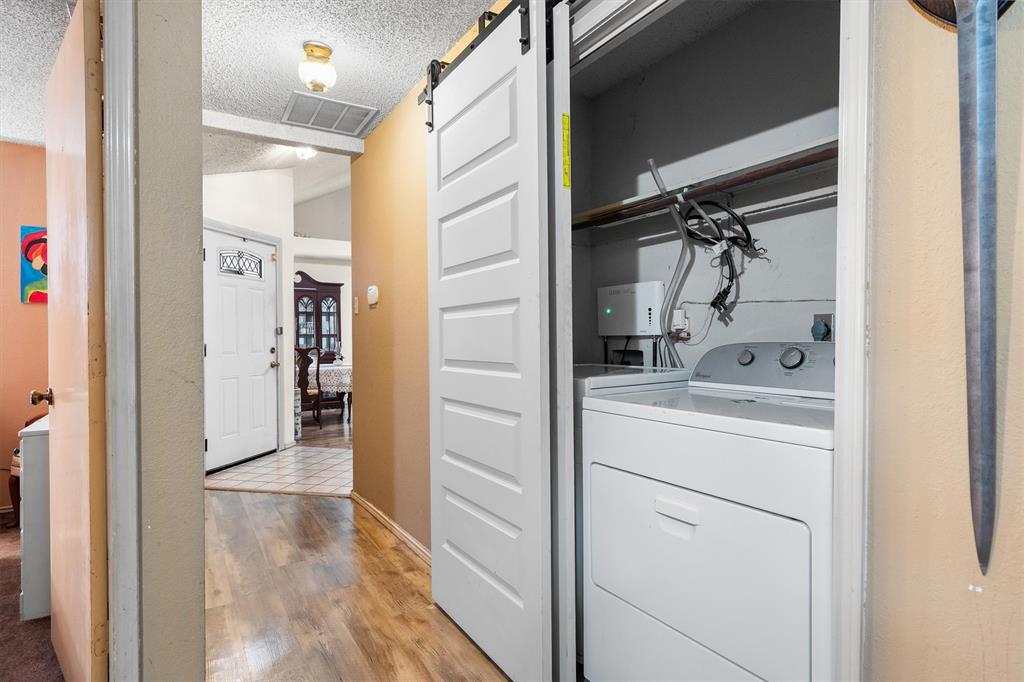 6447 Royal Cedar Drive, Dallas, TX 75236