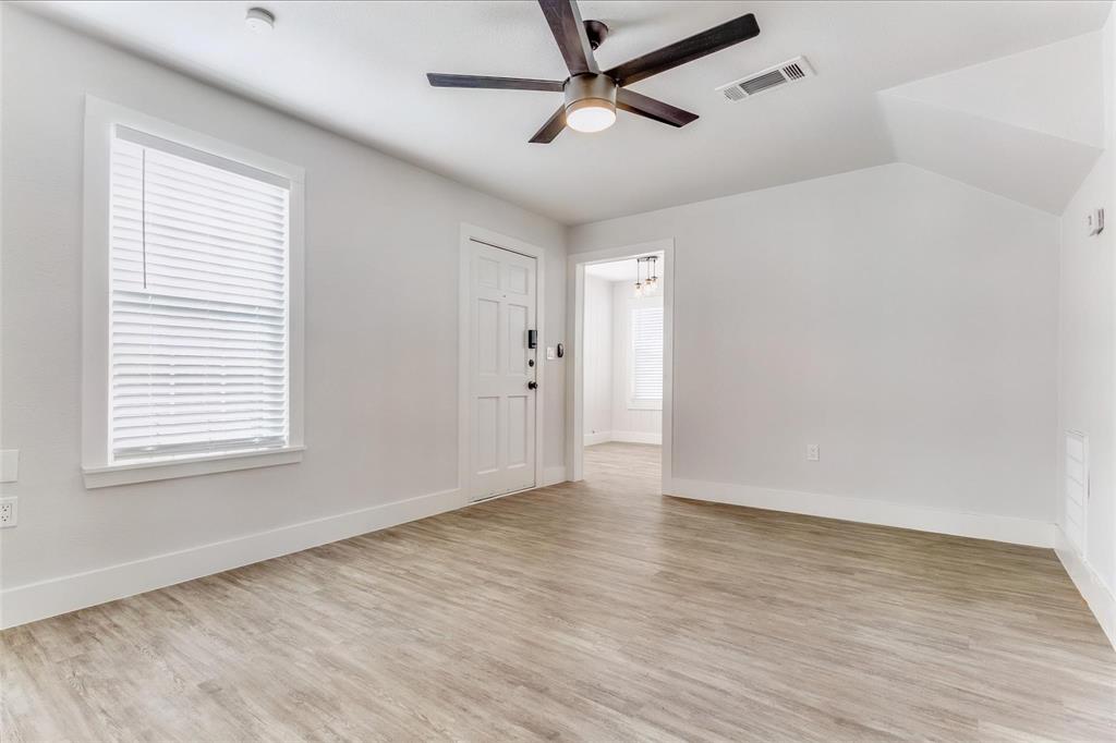 1109 W Avenue A, Garland, TX 75040