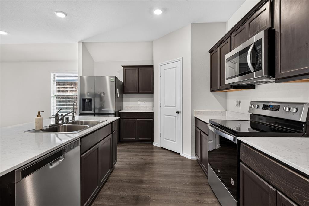 2949 Shoemaker Drive, Royse City, TX 75189
