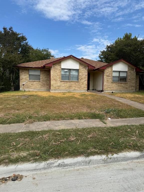 705 Angle Ridge Circle, Garland, TX 75043 705 Angle Ridge Circle, Garland, TX 75043
