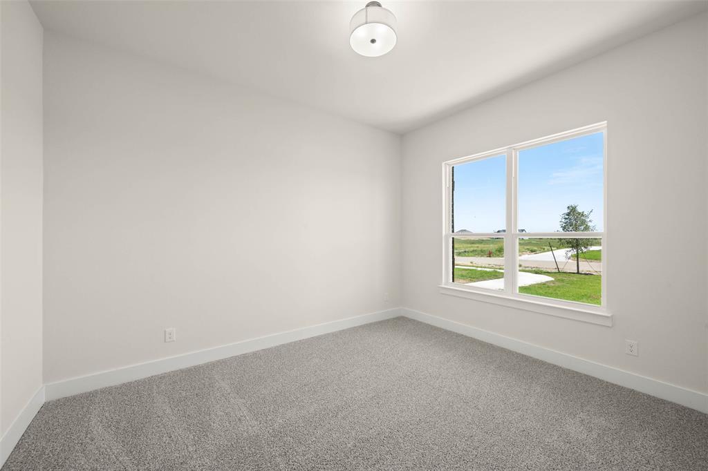 270 Maci Drive, Waxahachie, TX 75167