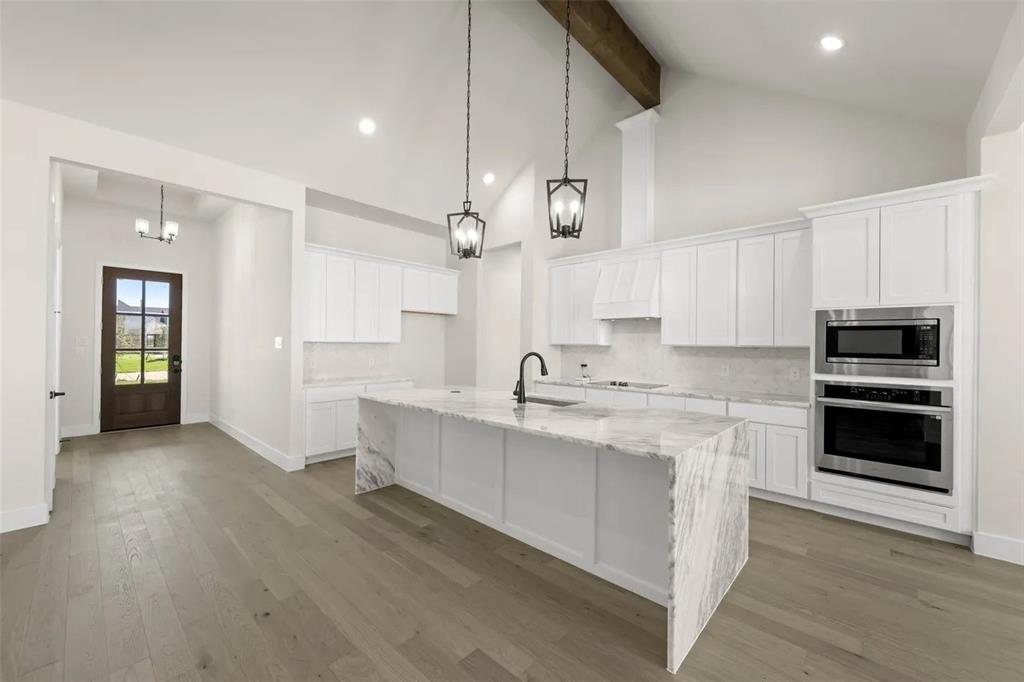 270 Maci Drive, Waxahachie, TX 75167 270 Maci Drive, Waxahachie, TX 75167