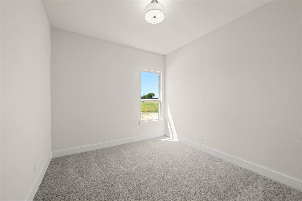 270 Maci Drive, Waxahachie, TX 75167
