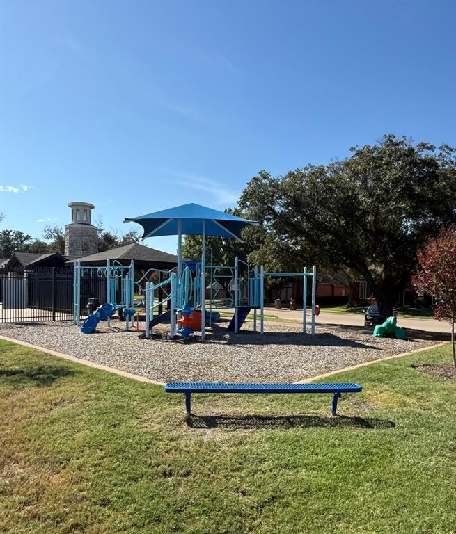 2517 Lafayette Drive, Rowlett, TX 75088