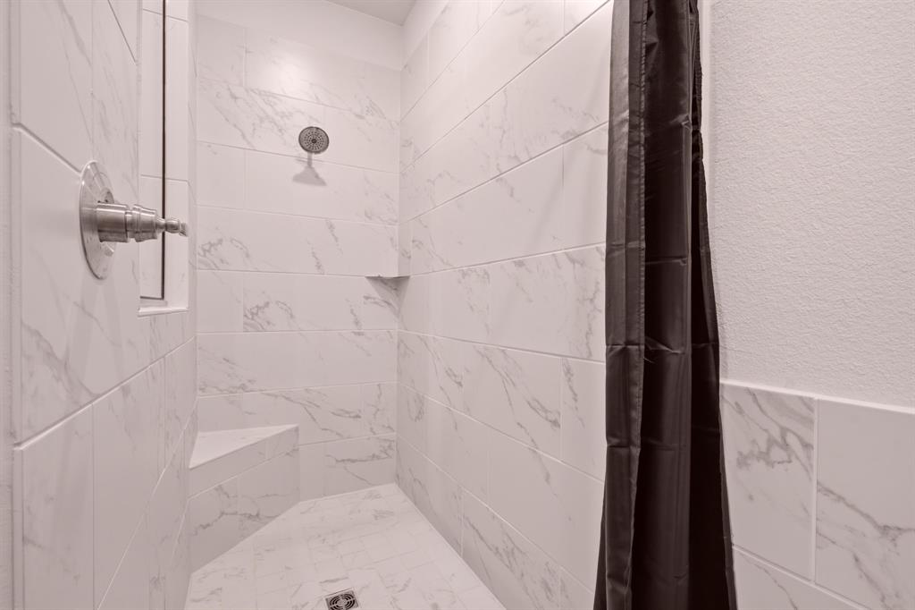 2517 Lafayette Drive, Rowlett, TX 75088