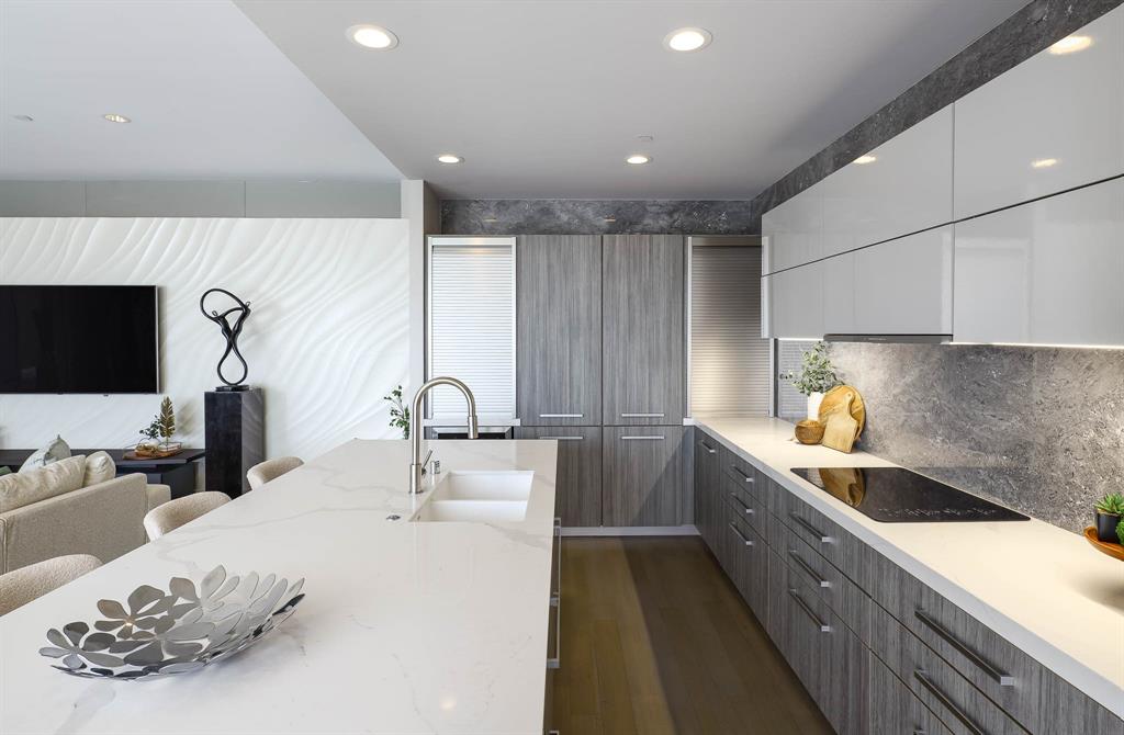 2408 Victory Park Lane, #1239, Dallas, TX 75219