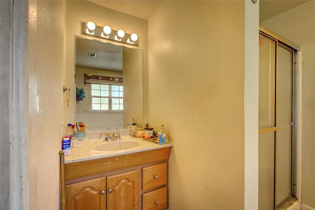 6402 Joe Ramsey Boulevard S, Greenville, TX 75402