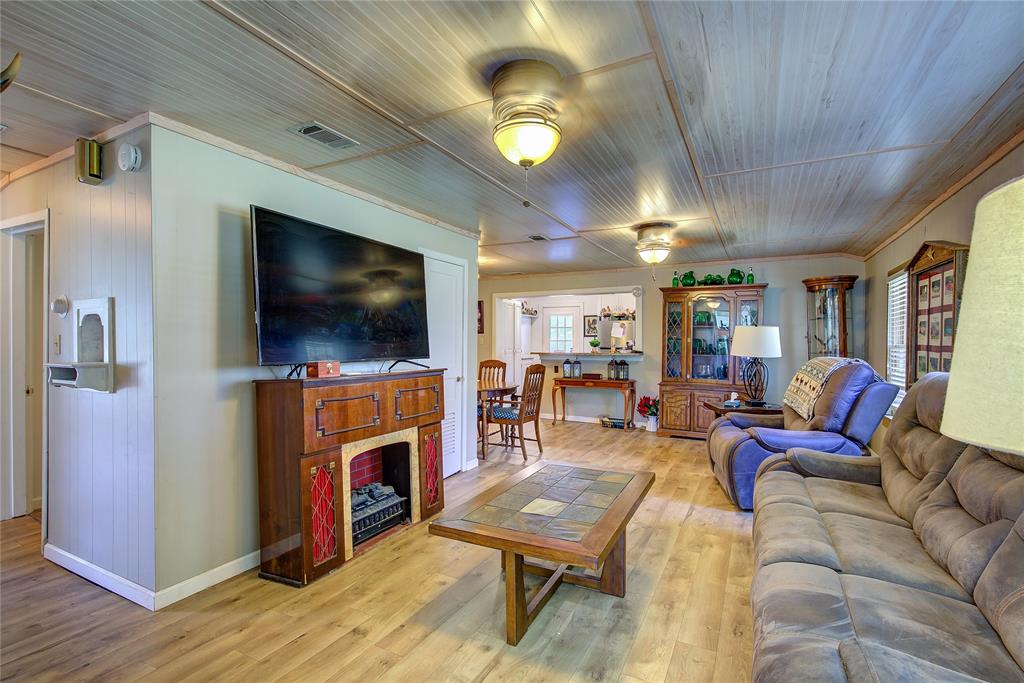 6402 Joe Ramsey Boulevard S, Greenville, TX 75402