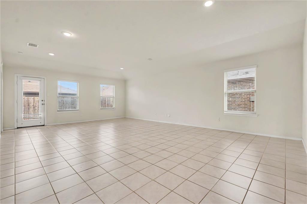 814 Rustic Meadows Trail, Princeton, TX 75407