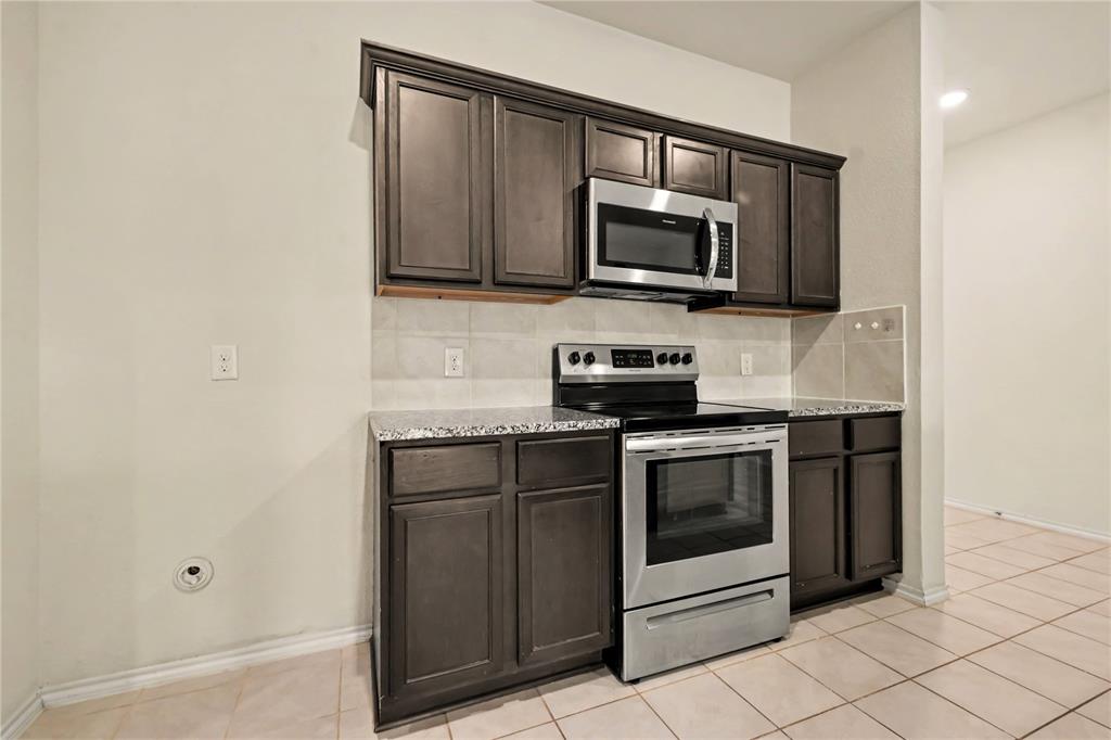 814 Rustic Meadows Trail, Princeton, TX 75407