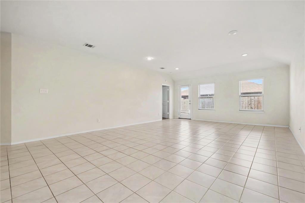 814 Rustic Meadows Trail, Princeton, TX 75407