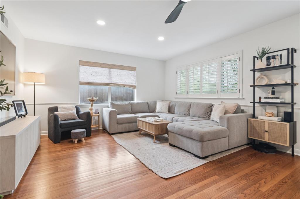 11631 Saxon Street, Dallas, TX 75218 11631 Saxon Street, Dallas, TX 75218