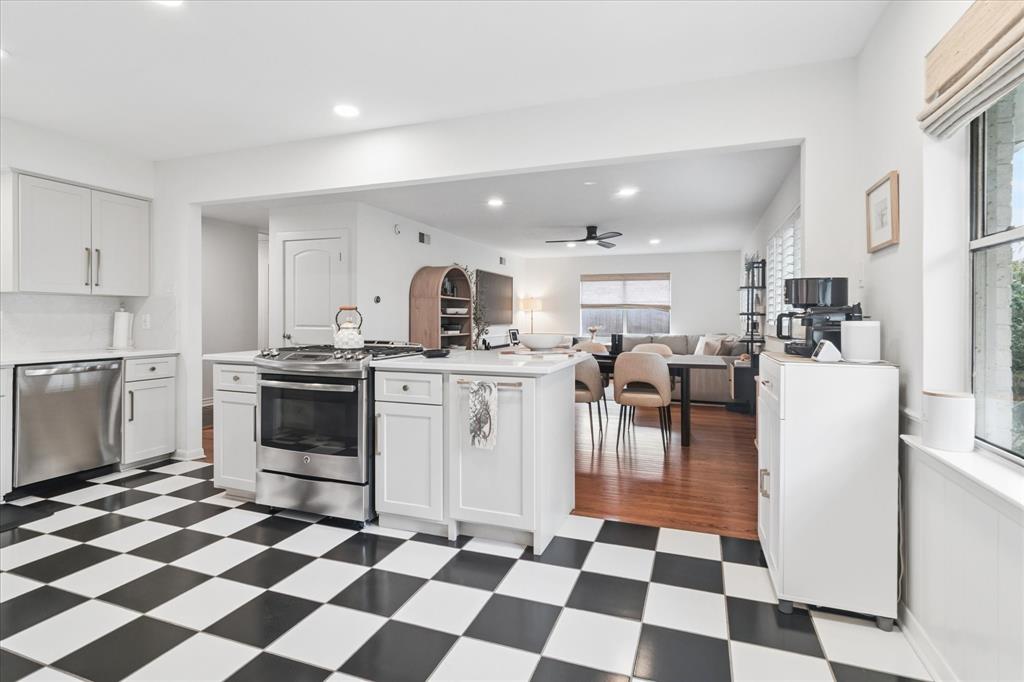 11631 Saxon Street, Dallas, TX 75218