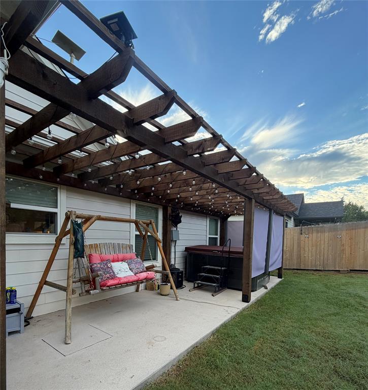 5022 Guadalupe Court, Granbury, TX 76048