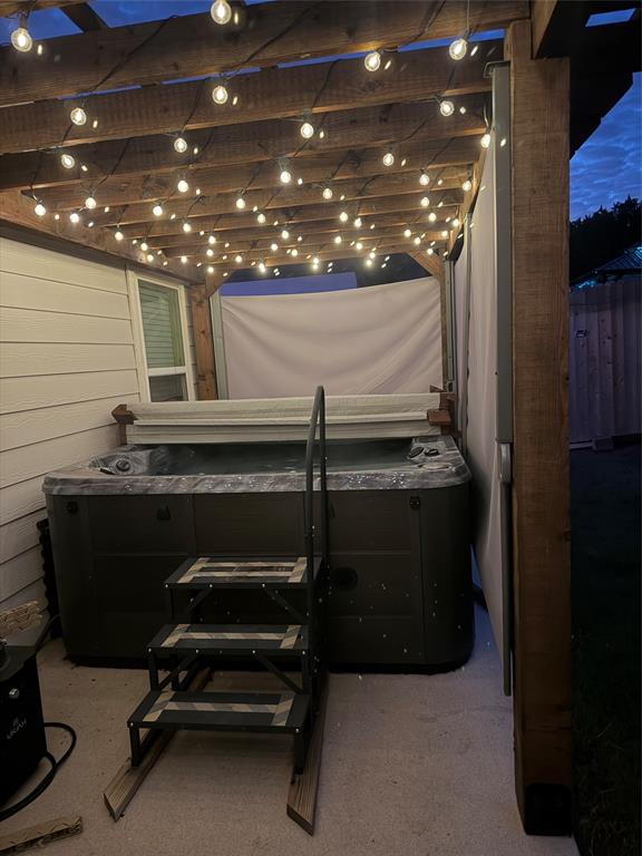 5022 Guadalupe Court, Granbury, TX 76048