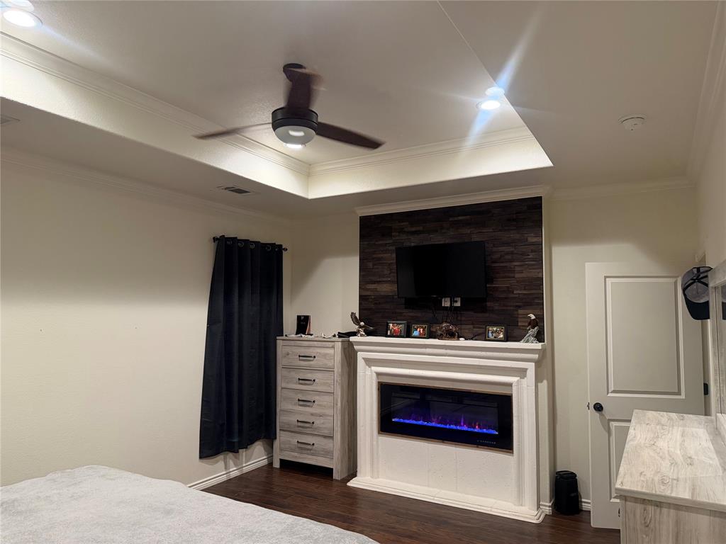 5022 Guadalupe Court, Granbury, TX 76048