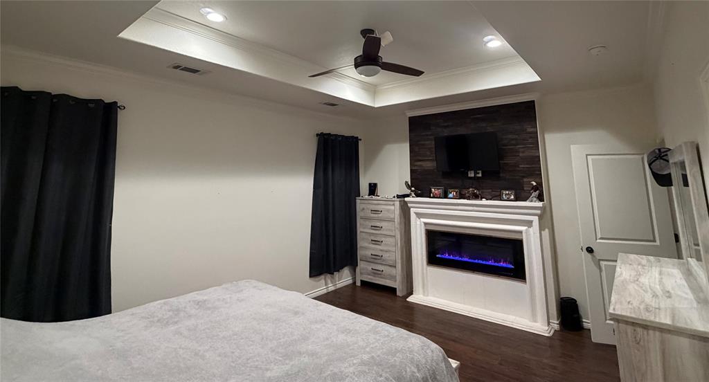 5022 Guadalupe Court, Granbury, TX 76048