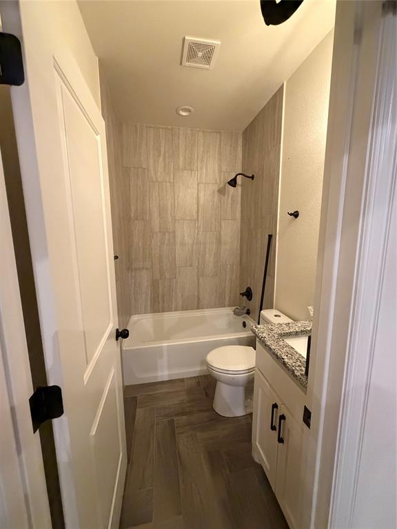 5022 Guadalupe Court, Granbury, TX 76048