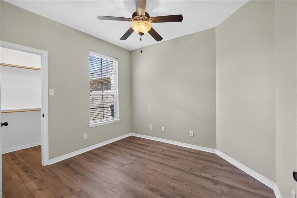 204 Bounding Main Street, Gun Barrel City, TX 75156