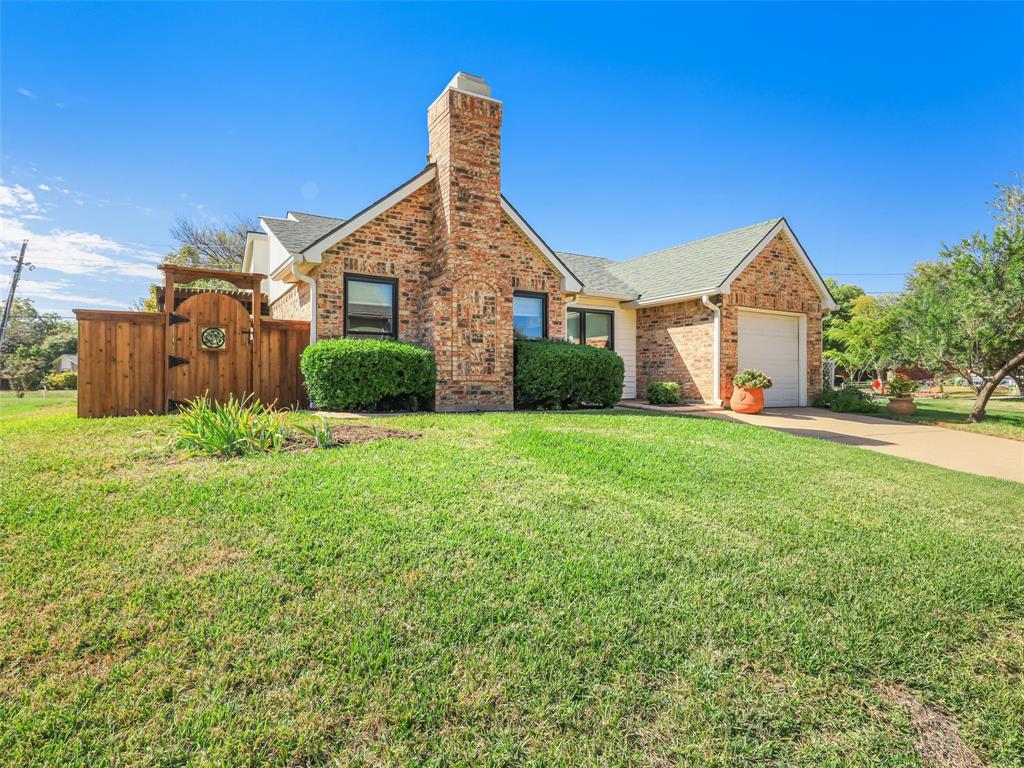 3013 Plumtree Lane, Plano, TX 75074
