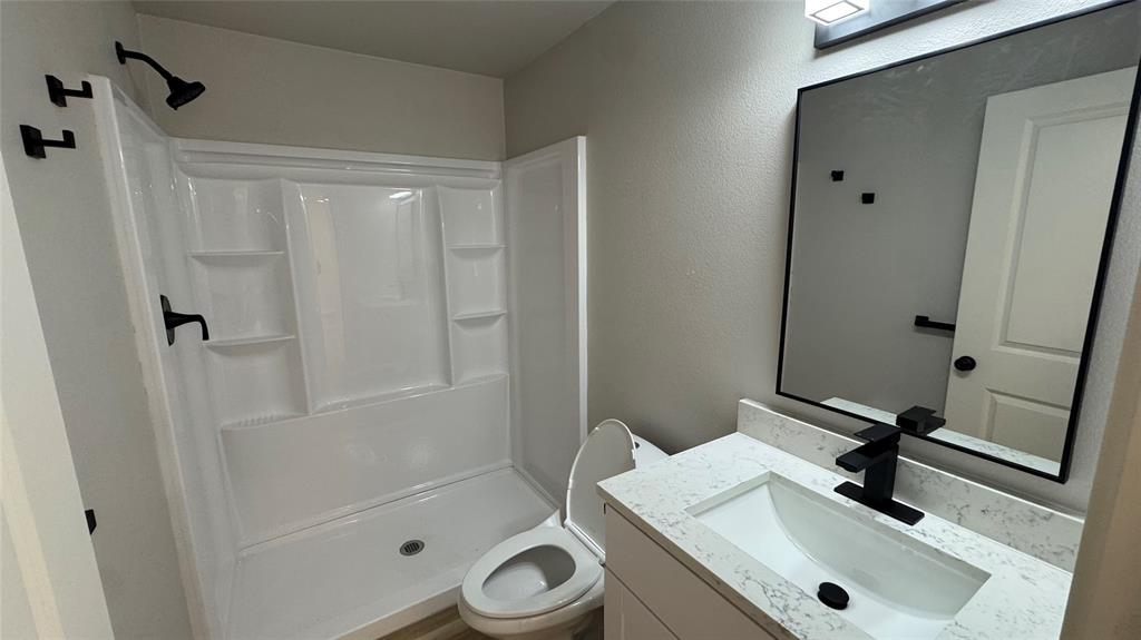 401 E Sanger Street, Celeste, TX 75423