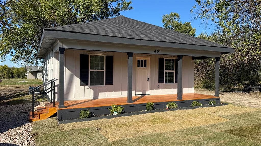 401 E Sanger Street, Celeste, TX 75423