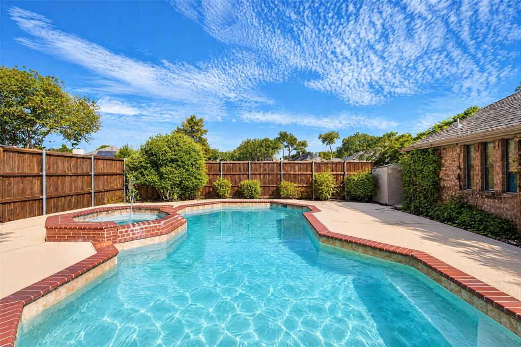1237 STONEWALL Street, Garland, TX 75043