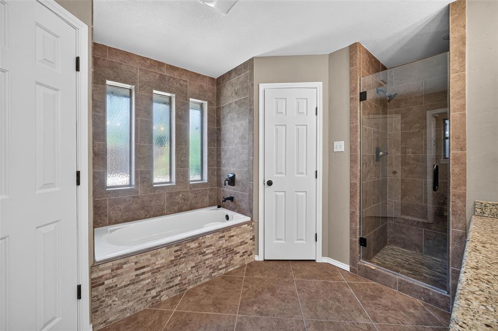 1237 STONEWALL Street, Garland, TX 75043