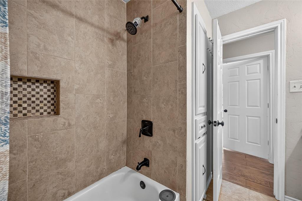 1237 STONEWALL Street, Garland, TX 75043