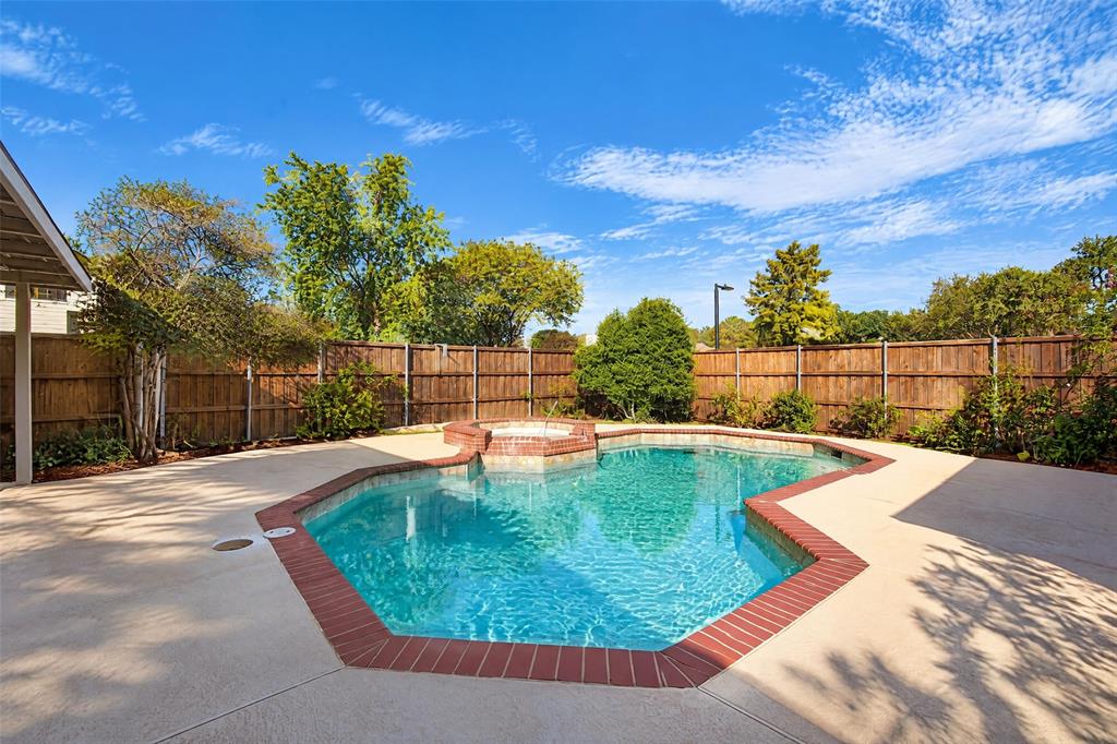 1237 STONEWALL Street, Garland, TX 75043