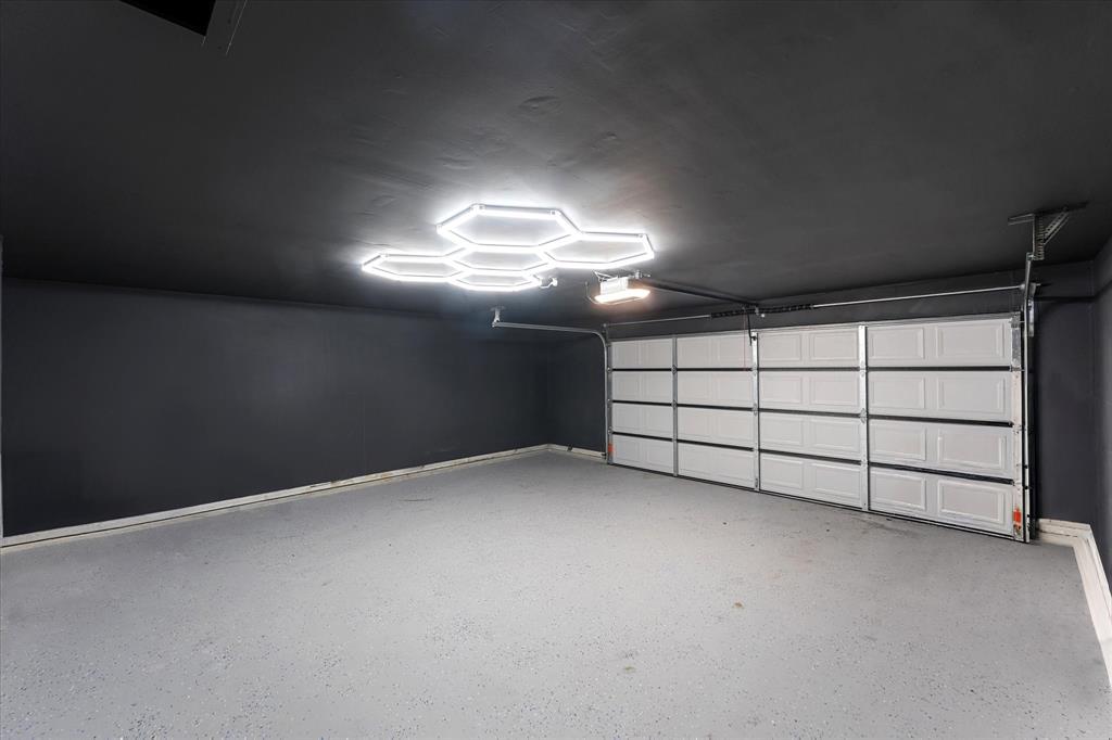 6727 Southpoint Drive, Dallas, TX 75248