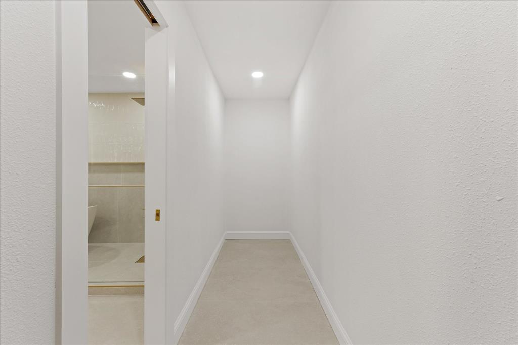 6727 Southpoint Drive, Dallas, TX 75248