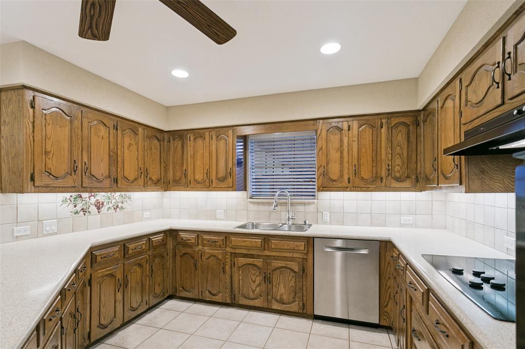 Kitchen without staging