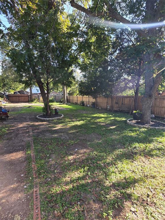 2108 Lyle Avenue, Waco, TX 76708
