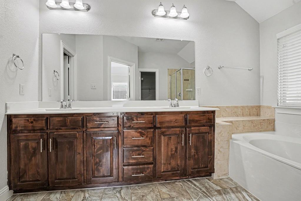 119 Charleston Lane, Fate, TX 75189