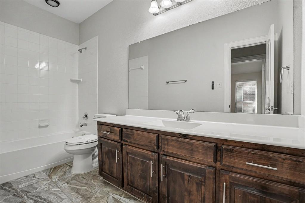 119 Charleston Lane, Fate, TX 75189