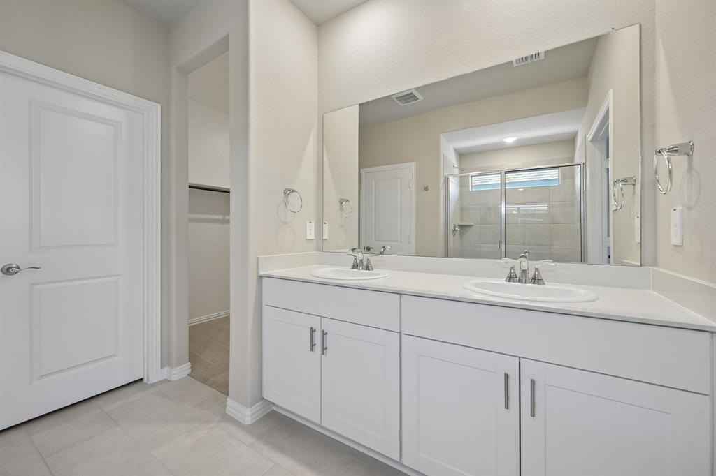 Photo is not of the actual home, but is an inspirational photo of builder’s model home and may depict options, furnishings, and/or decorator features that are not included.