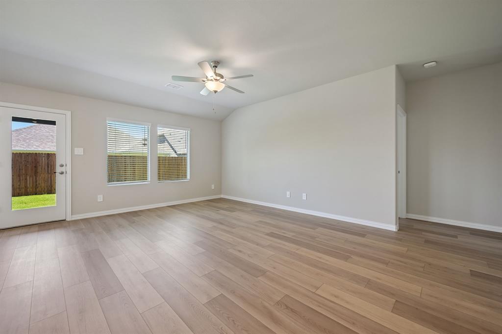 Photo is not of the actual home, but is an inspirational photo of builder’s model home and may depict options, furnishings, and/or decorator features that are not included.