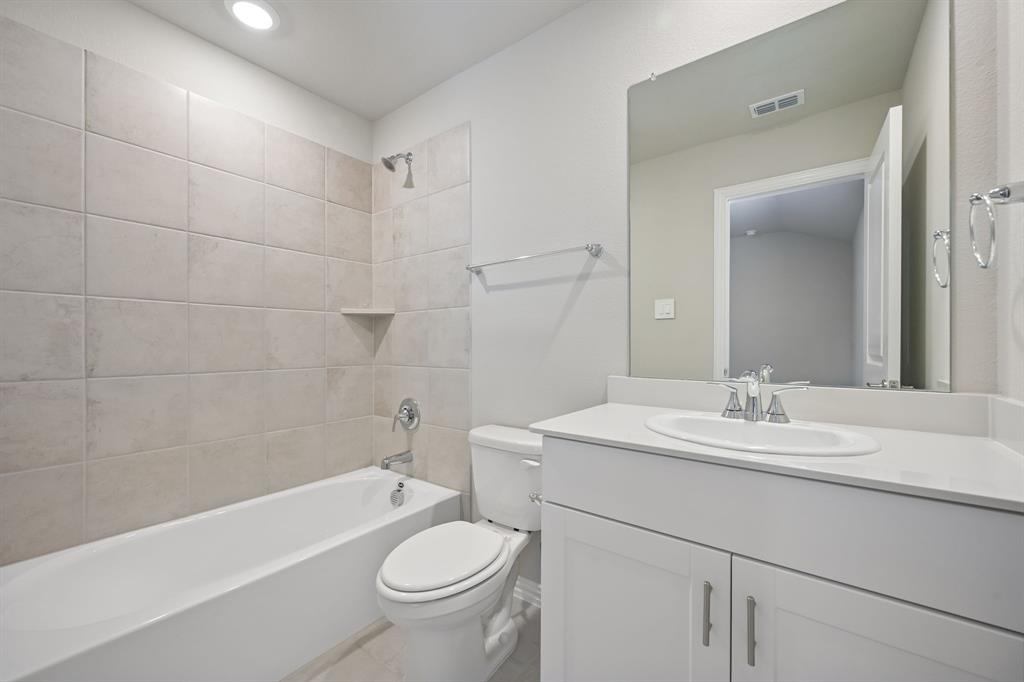 Photo is not of the actual home, but is an inspirational photo of builder’s model home and may depict options, furnishings, and/or decorator features that are not included.