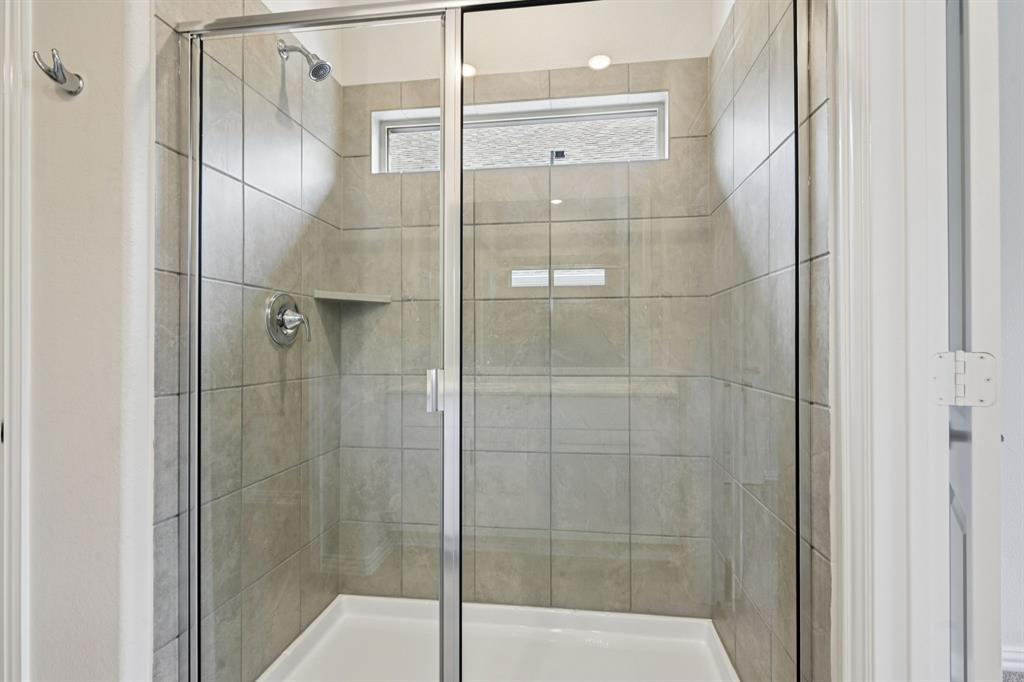 Photo is not of the actual home, but is an inspirational photo of builder’s model home and may depict options, furnishings, and/or decorator features that are not included.