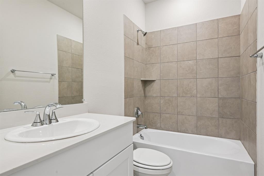 Photo is not of the actual home, but is an inspirational photo of builder’s model home and may depict options, furnishings, and/or decorator features that are not included.