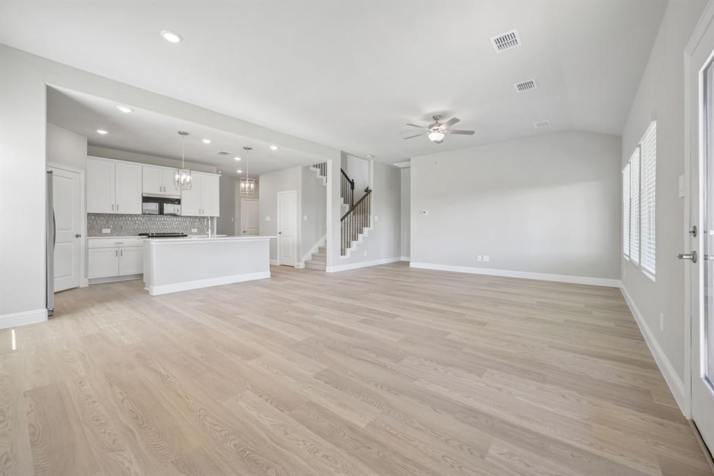 Photo is not of the actual home, but is an inspirational photo of builder’s model home and may depict options, furnishings, and/or decorator features that are not included.