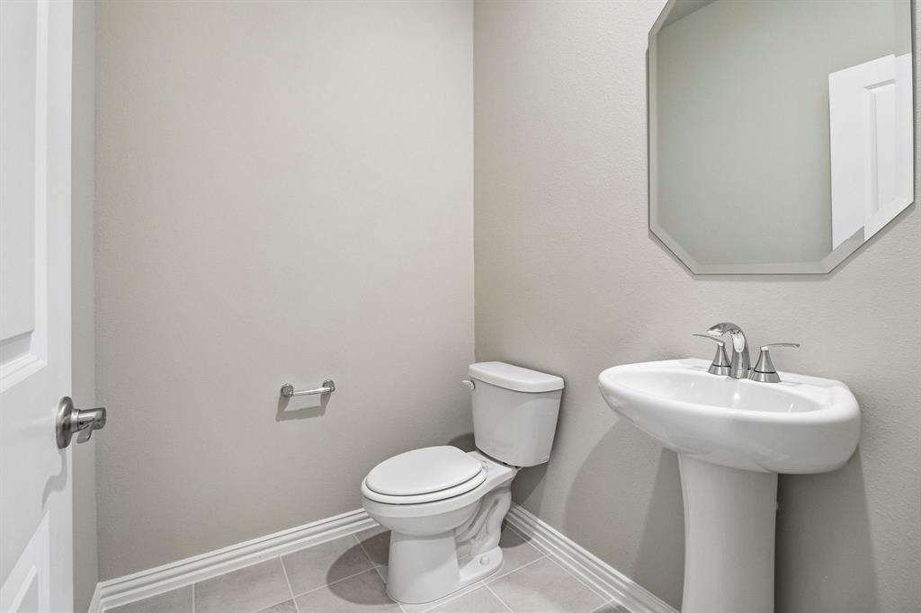 Photo is not of the actual home, but is an inspirational photo of builder’s model home and may depict options, furnishings, and/or decorator features that are not included.