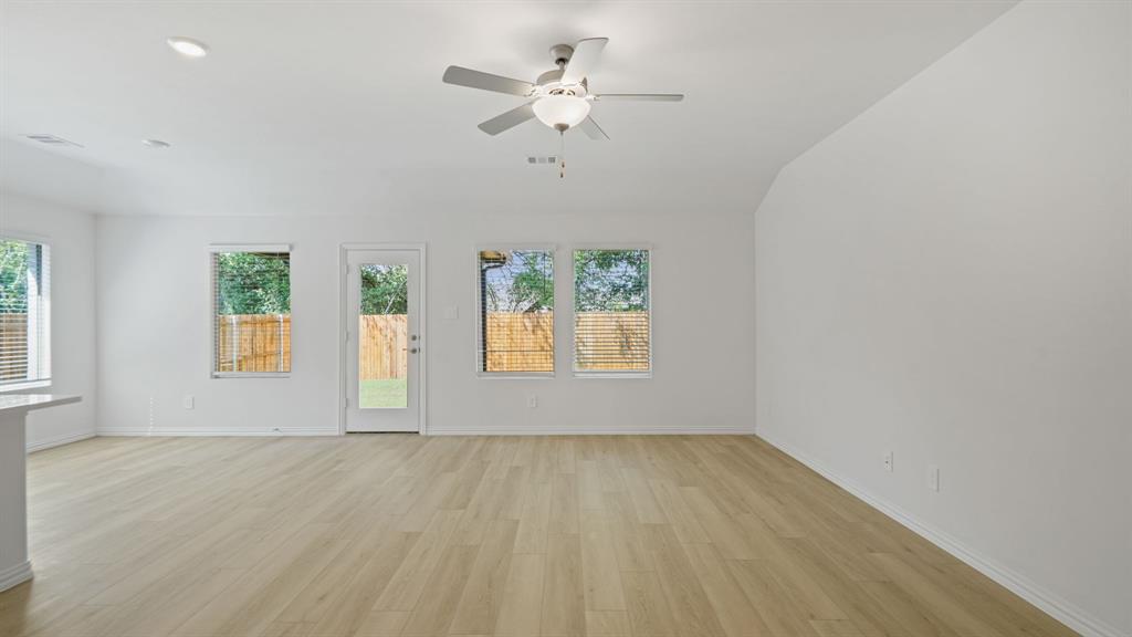 Photo is not of the actual home, but is an inspirational photo of builder’s model home and may depict options, furnishings, and/or decorator features that are not included.