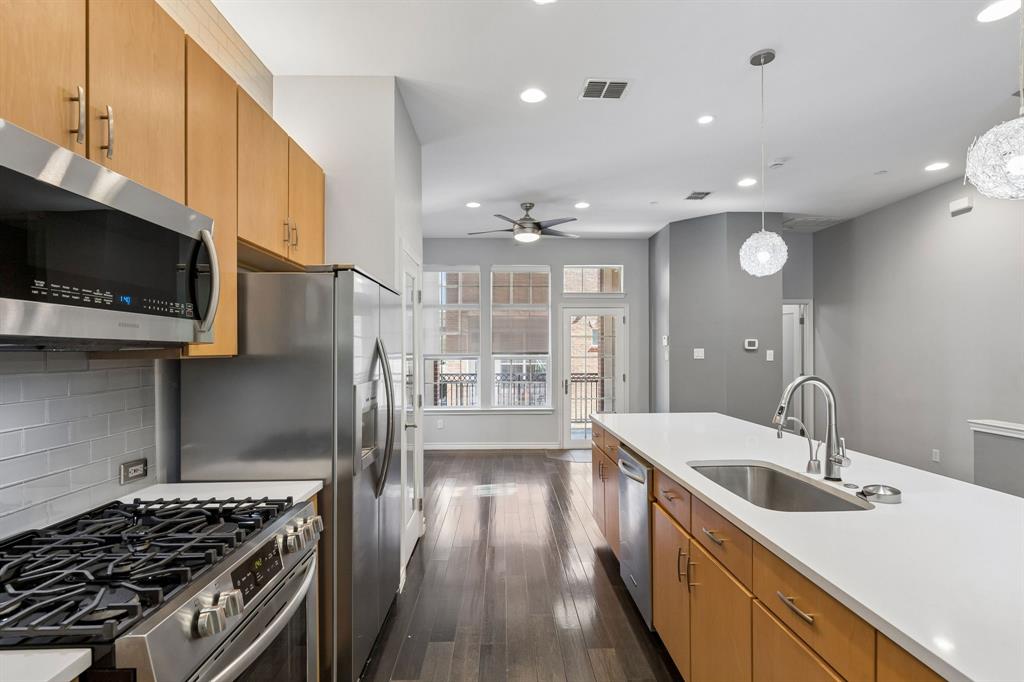 15730 Seabolt Place, Addison, TX 75001