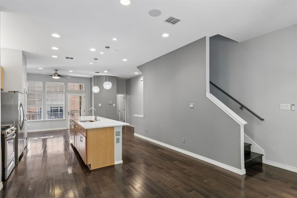 15730 Seabolt Place, Addison, TX 75001