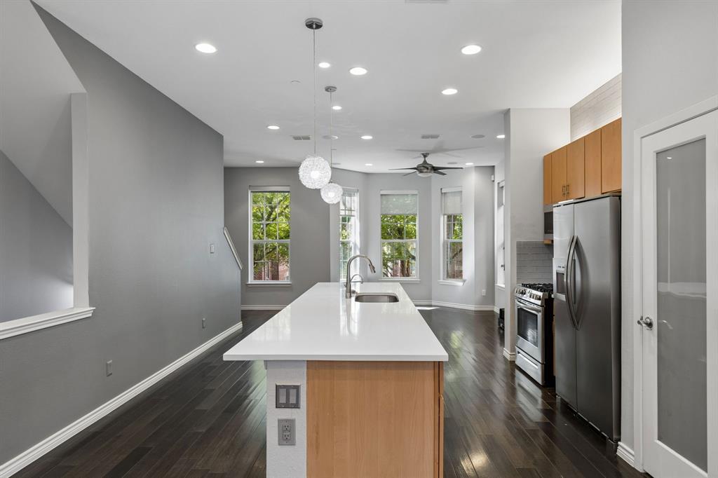 15730 Seabolt Place, Addison, TX 75001