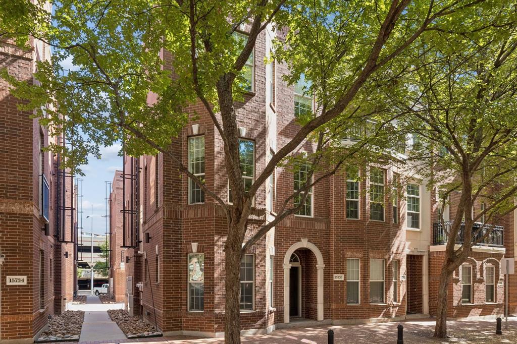 Front of townhome