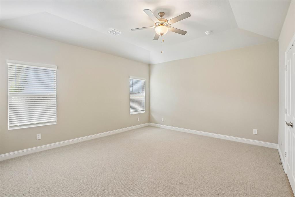 Photo is not of the actual home, but is an inspirational photo of builder’s model home and may depict options, furnishings, and/or decorator features that are not included.